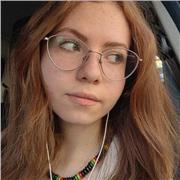 Sono una ragazza di 17 anni,sono molto brava a scuola e ho voti alti,sono disponibile a dare ripetizioni per le seguenti materie:italiano,storia,storia dell'arte,storia della musica e filosofia